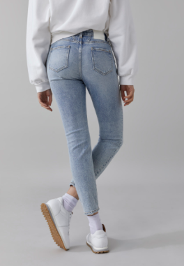 CLOSED LIGHT WASH DENIM