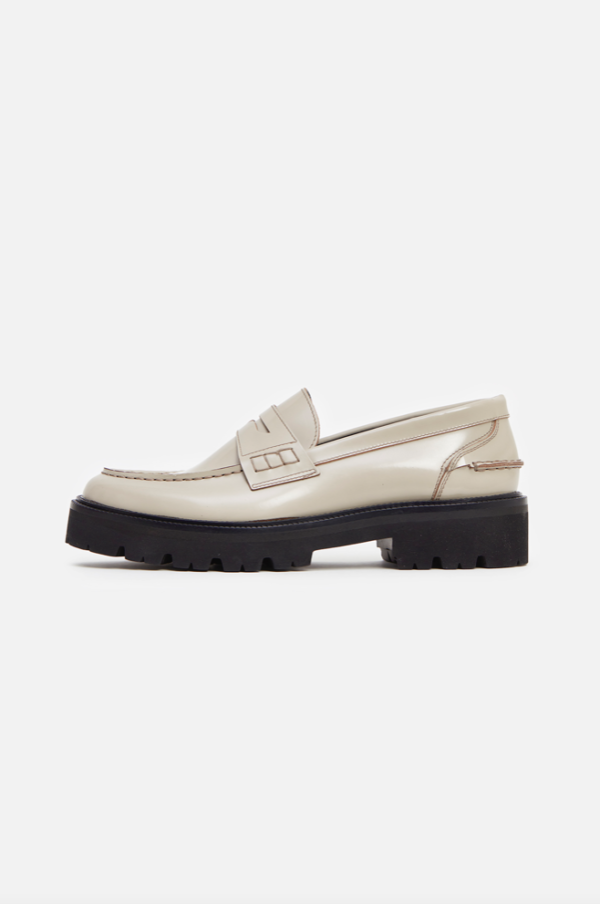 Closed Loafer