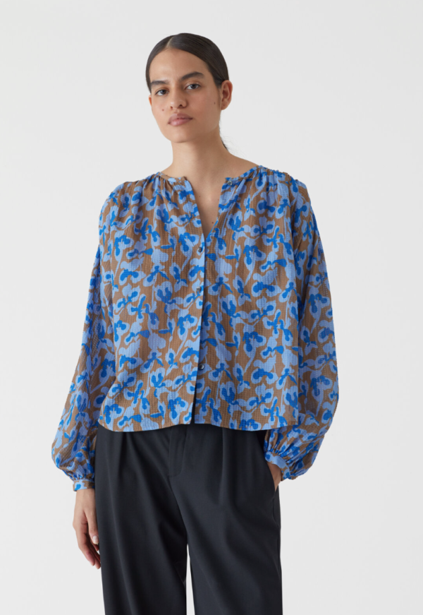 Closed Gathered Blouse